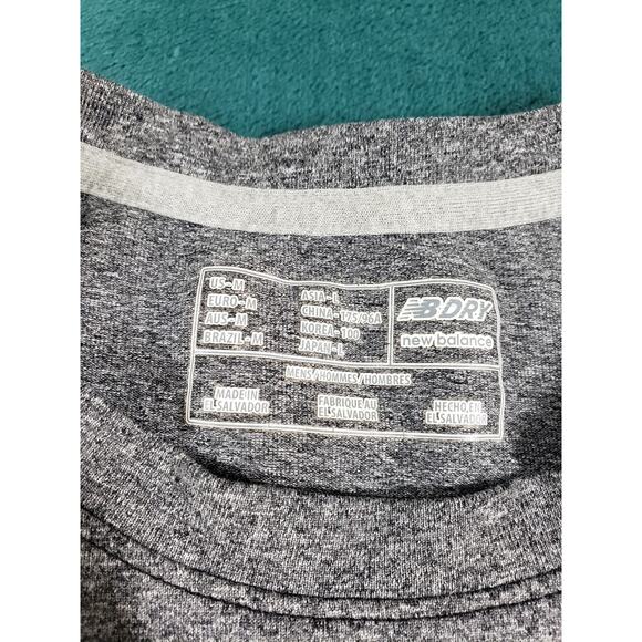 New Balance Shirt Size Medium Mens White Polyester Short Sleeve Dry Running - Picture 3 of 8